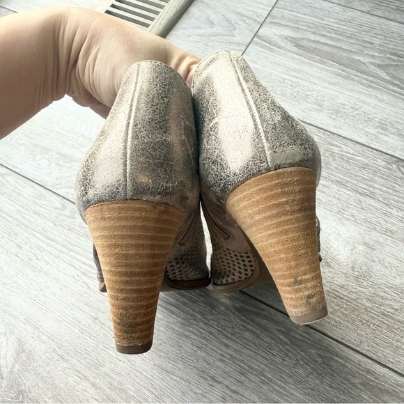 Paul Green Tianna Suede Cutout Heels - Picture 6 of 14